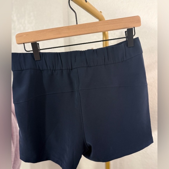Lululemon On The Fly Woven Shorts 2.5” True Navy Drawstring - Picture 7 of 10